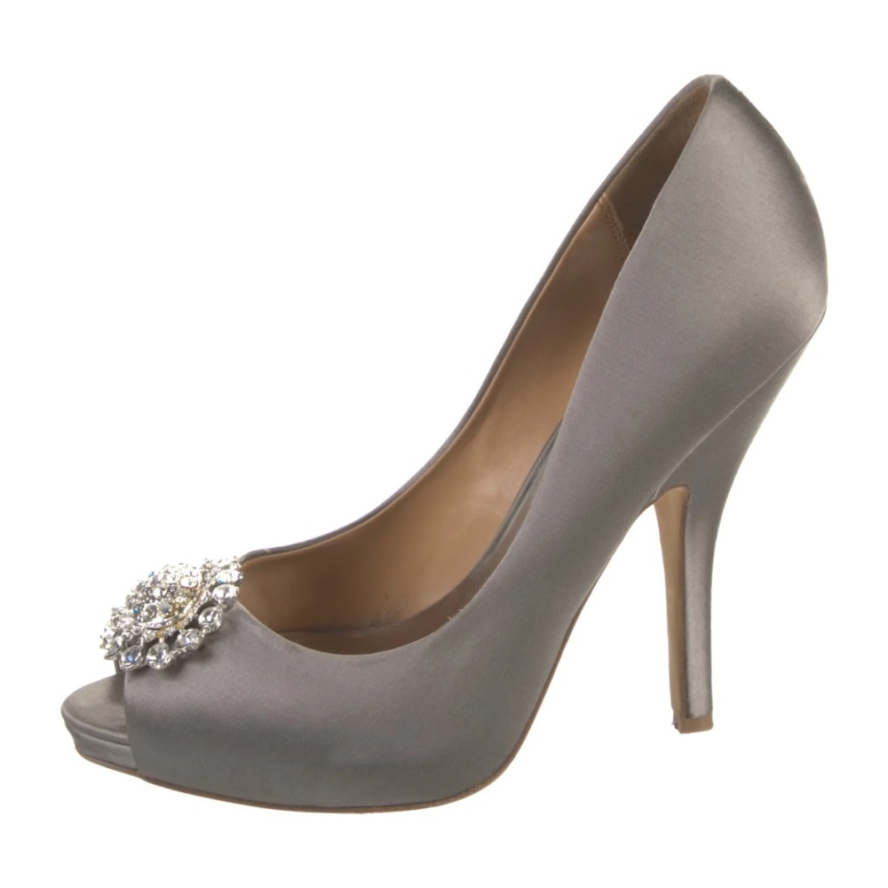 Badgley Mischka Gray Satin Pumps Size 9 Designer ~ Luxury!
